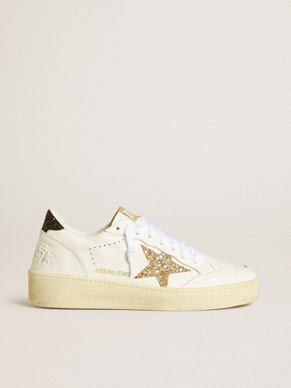 Women’s Ball Star in white leather with gold glitter star and black glitter heel tab