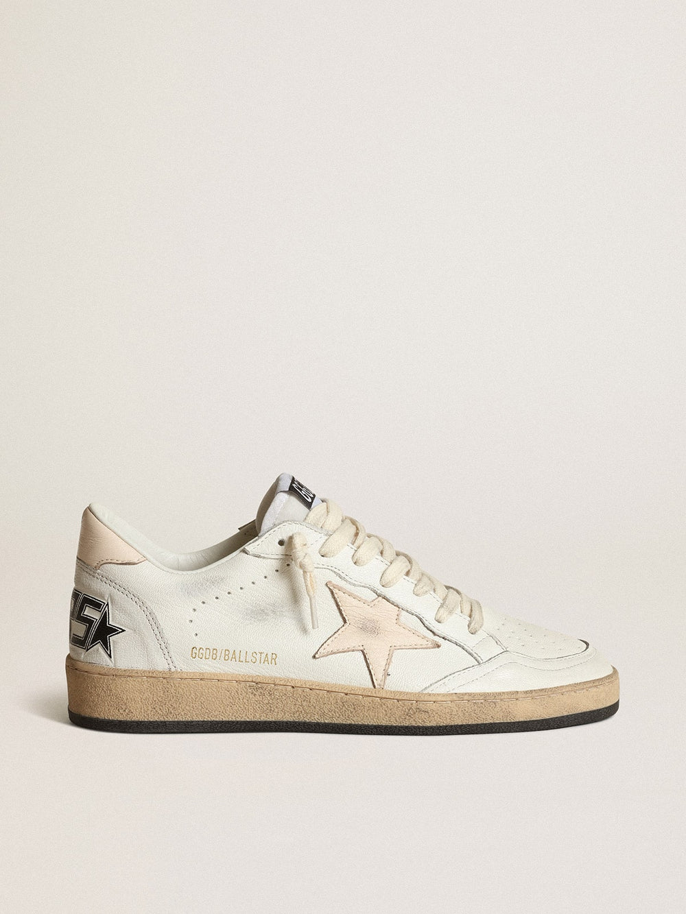 Ball Star in white nappa with a salmon-pink nappa star