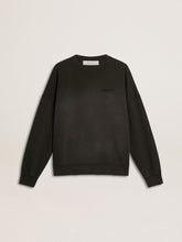 Unisex sweatshirt in worn black cotton with logo embroidery
