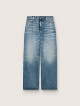 Golden women's boyfriend jeans in stone-washed light blue denim