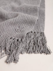 Gray ribbed wool scarf