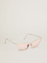 Sunframe cat-eye style with pink frame and lenses