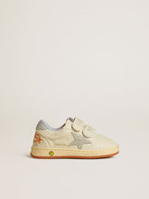 Ball Star Teen in white leather with powder blue star and heel tab