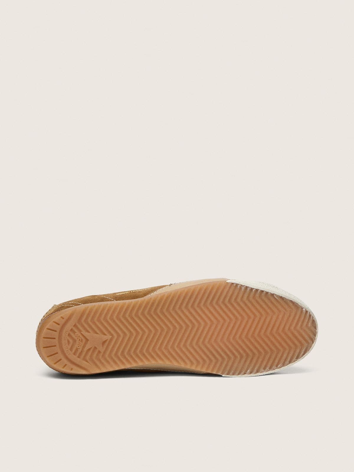 Women's True-Star in tobacco-colored suede with white star and platinum heel tab