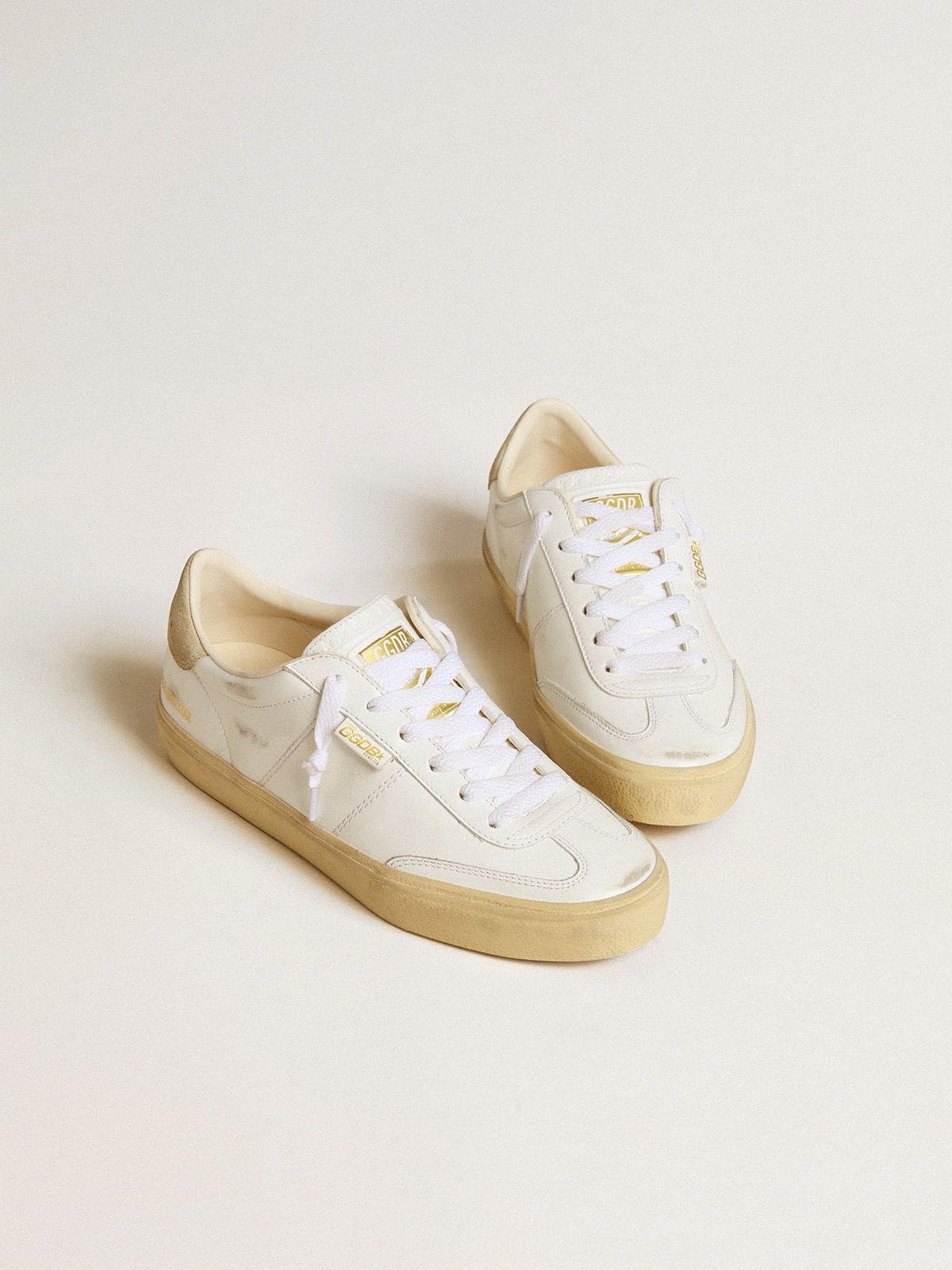 Women's Soul Star in white leather with beige suede heel tab