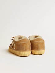 Super-Star in beige suede and shearling with metallic leather star