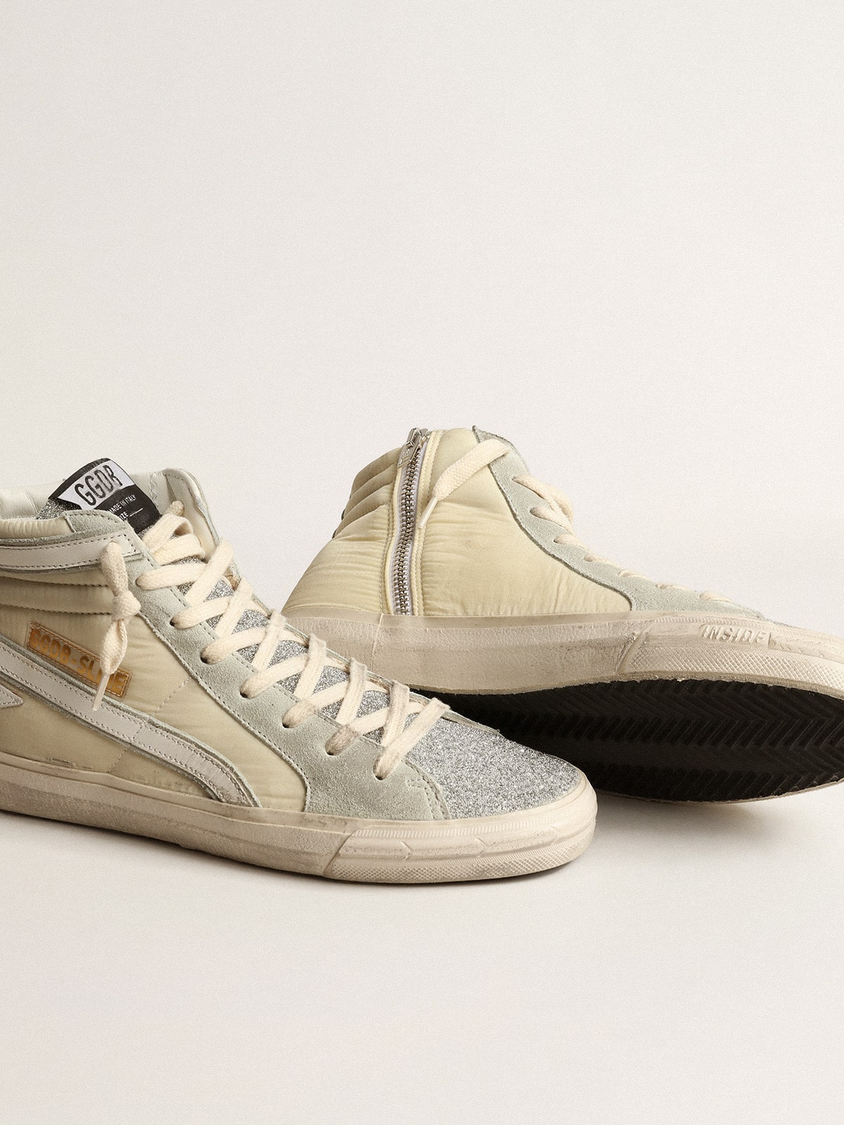 Slide in ivory nylon with white leather star and Swaroski tongue
