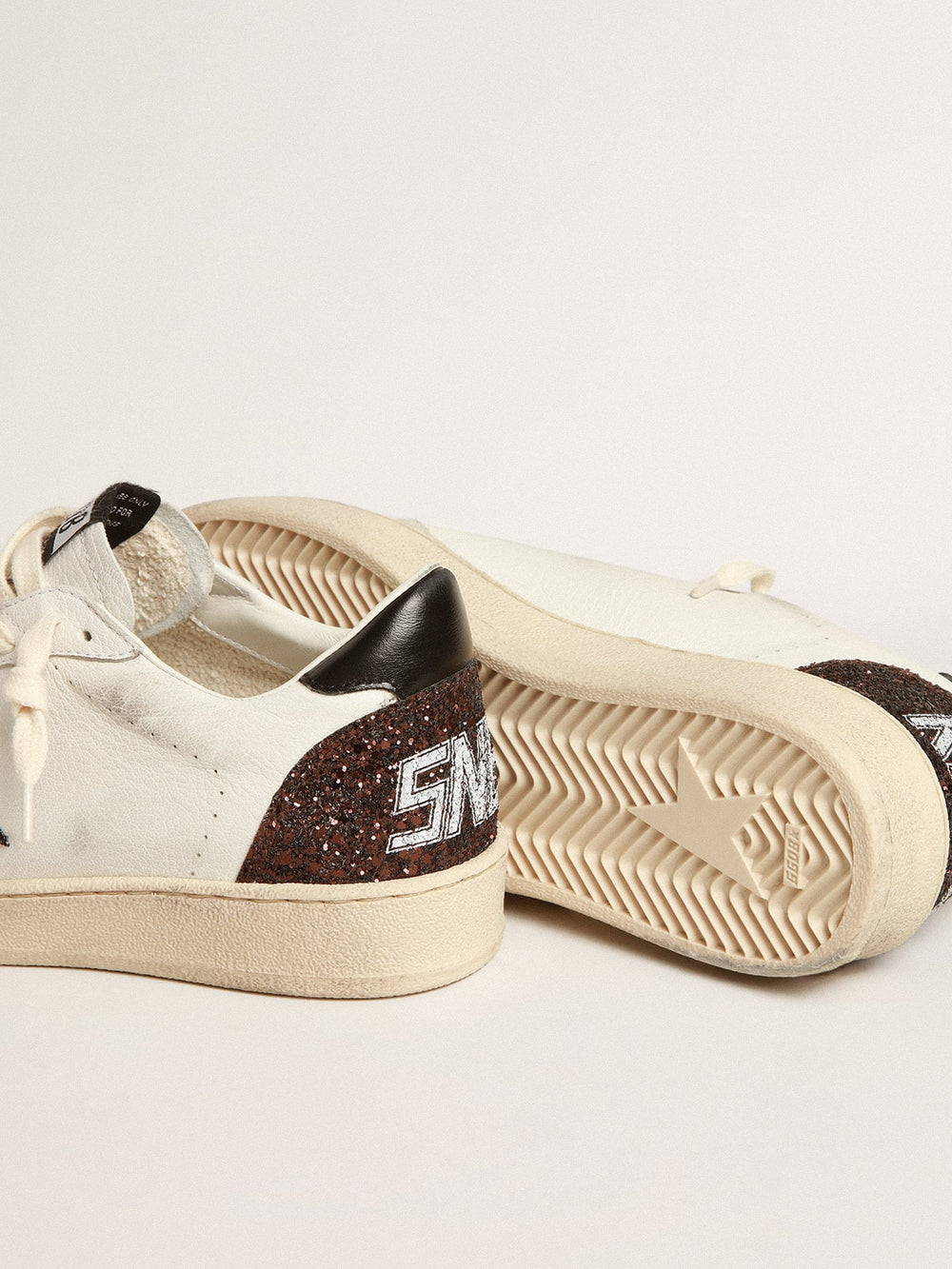 Ball Star in nappa with glitter star and black nappa heel tab