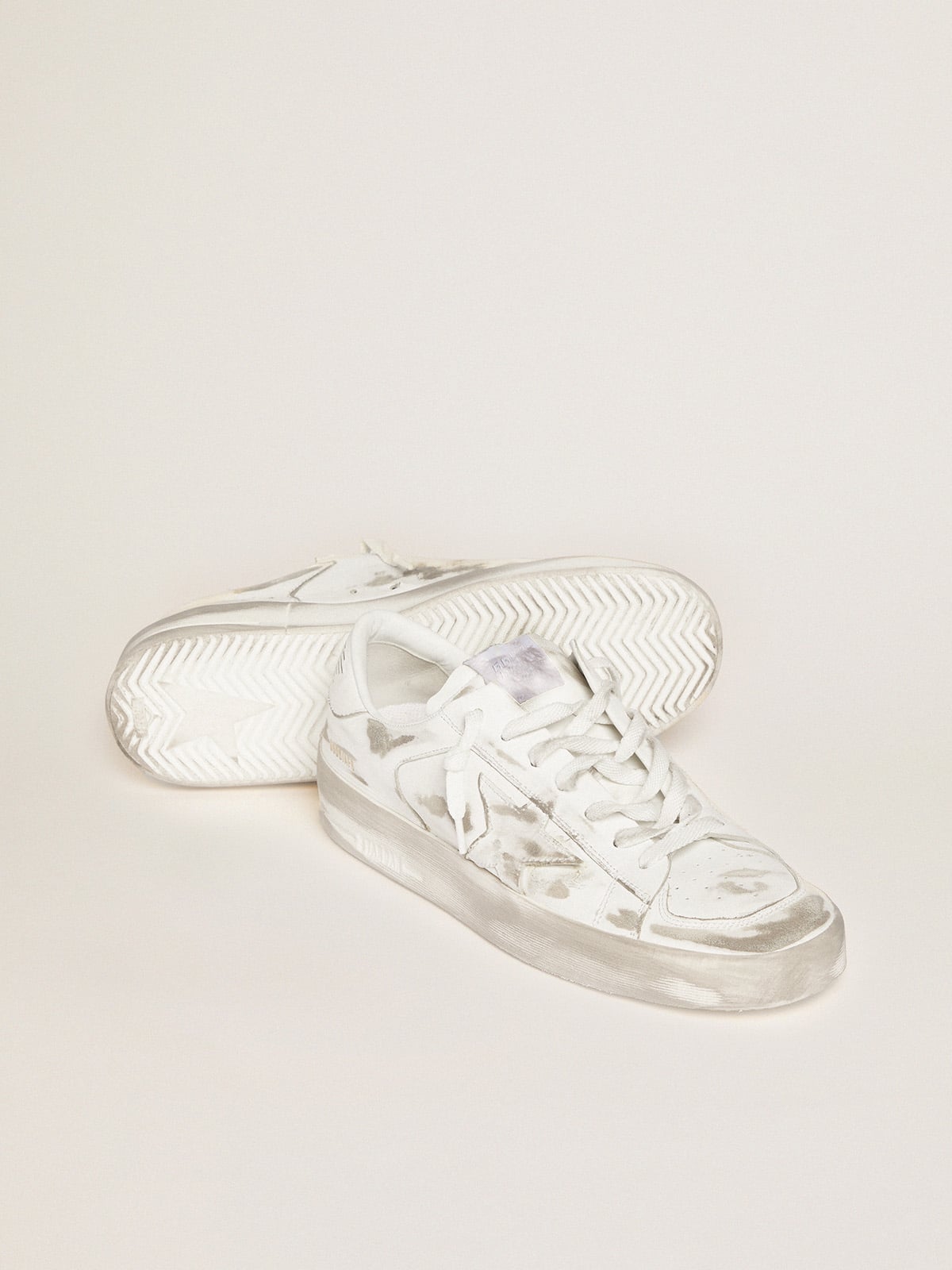 Stardan sneakers in white leather with lived-in treatment