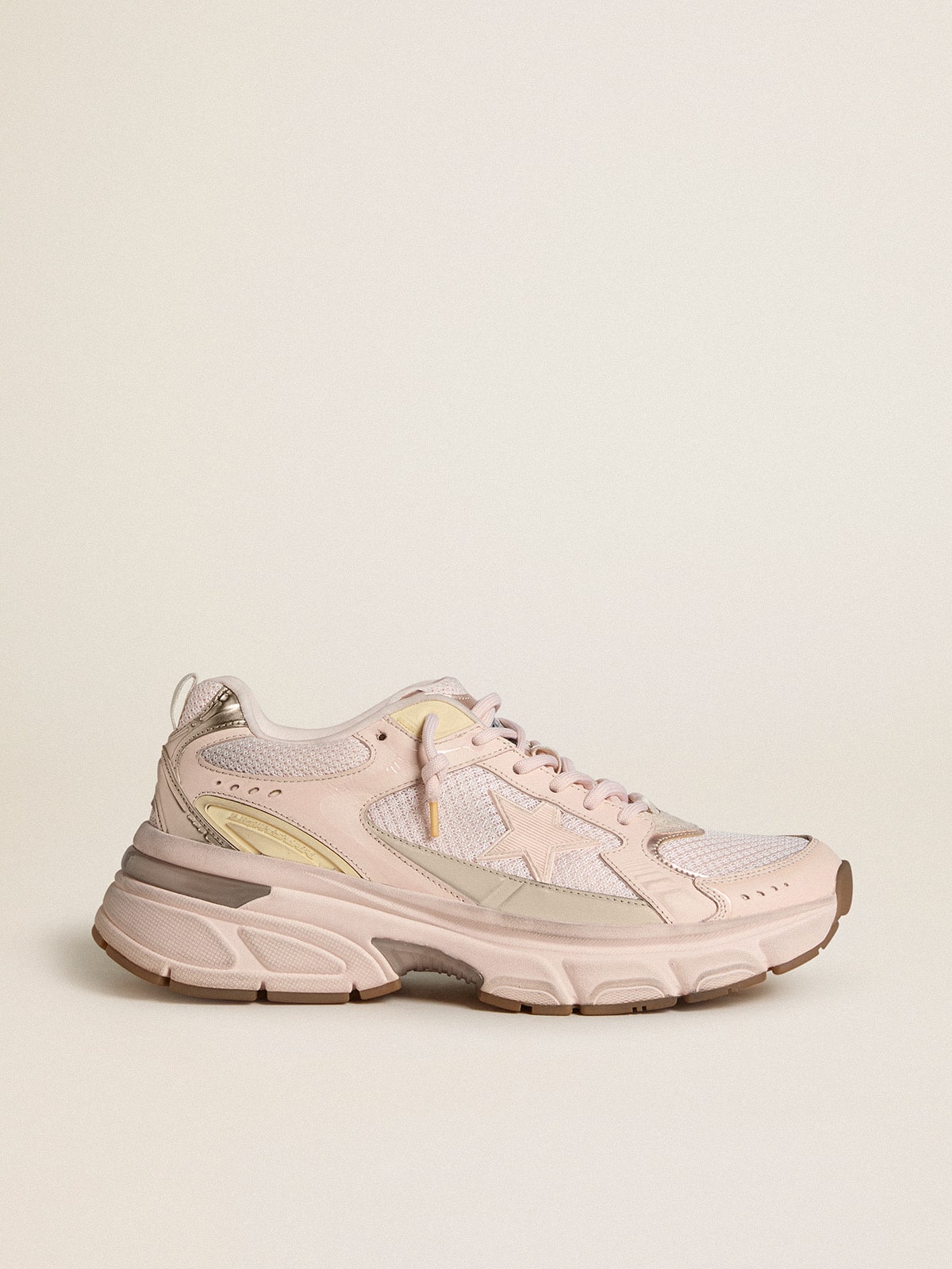 Women’s Lightstar with pink leather and mesh upper and pink star