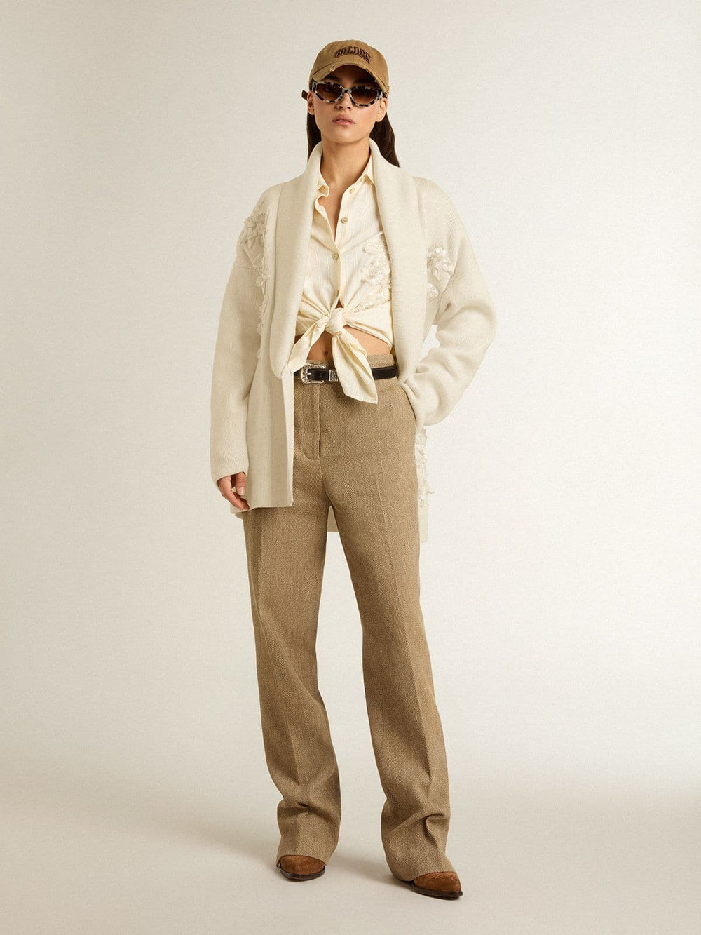 Women's cream-colored cotton cardigan with floral embroidery