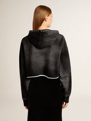 Gray cropped sweatshirt with a lived-in effect