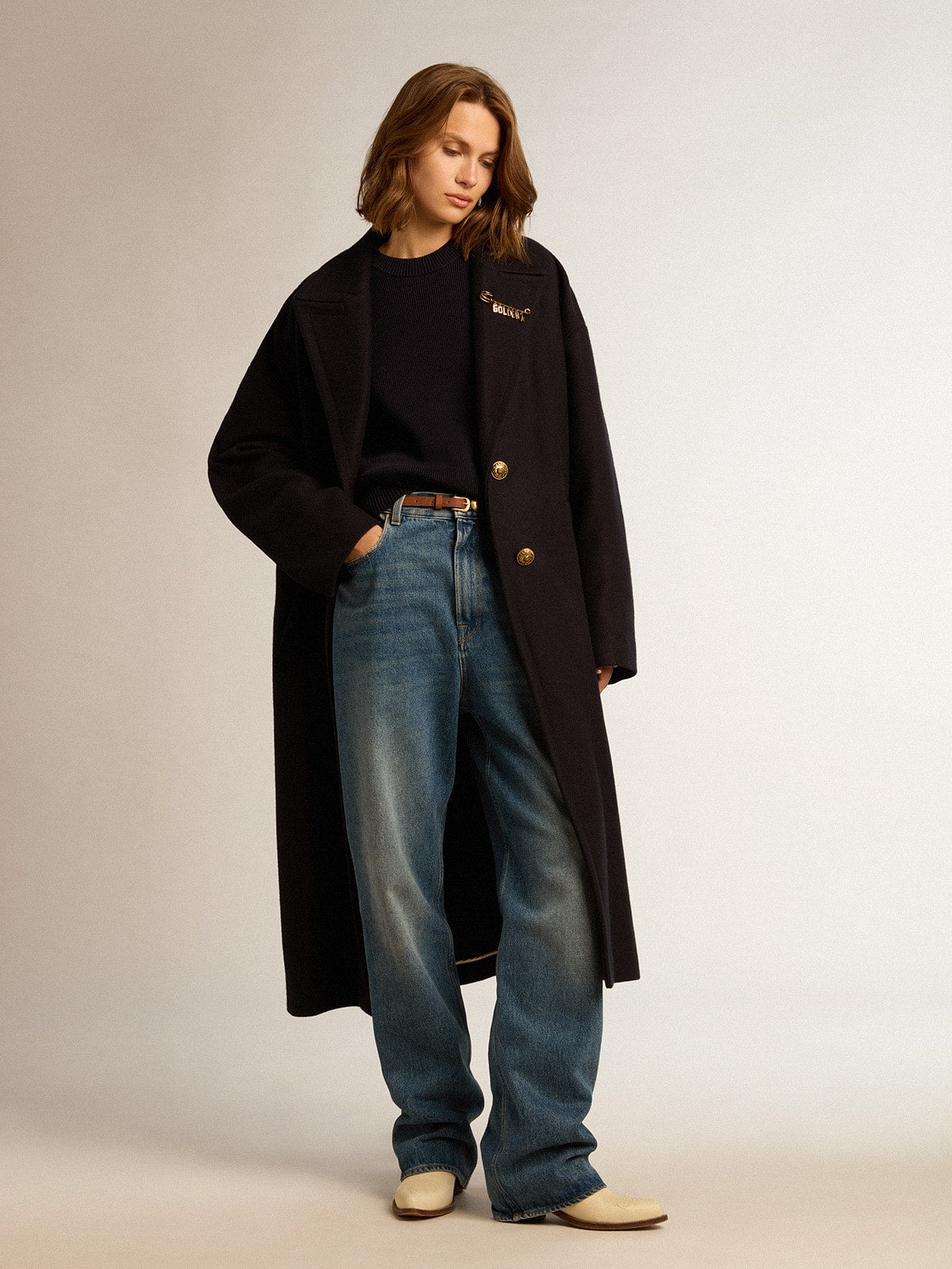 Women's jeans with medium wash