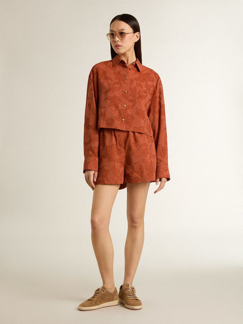 Women's cropped shirt in brick red jacquard with wide sleeves