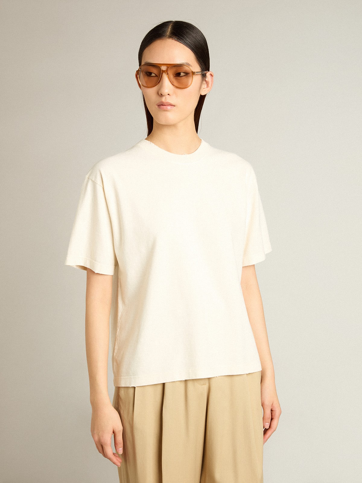 T-shirt in aged white with reverse logo on the back - Jersey Capsule