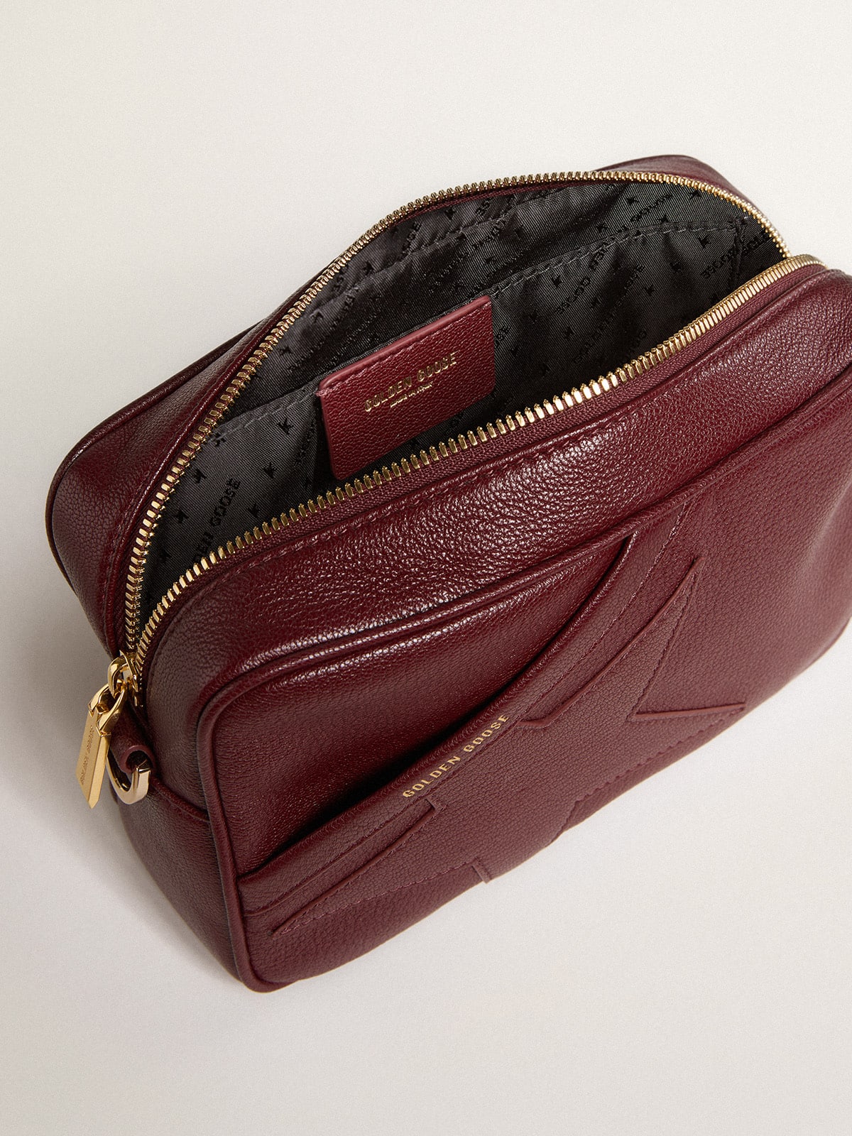 Star Bag in wine-red leather with tone-on-tone star