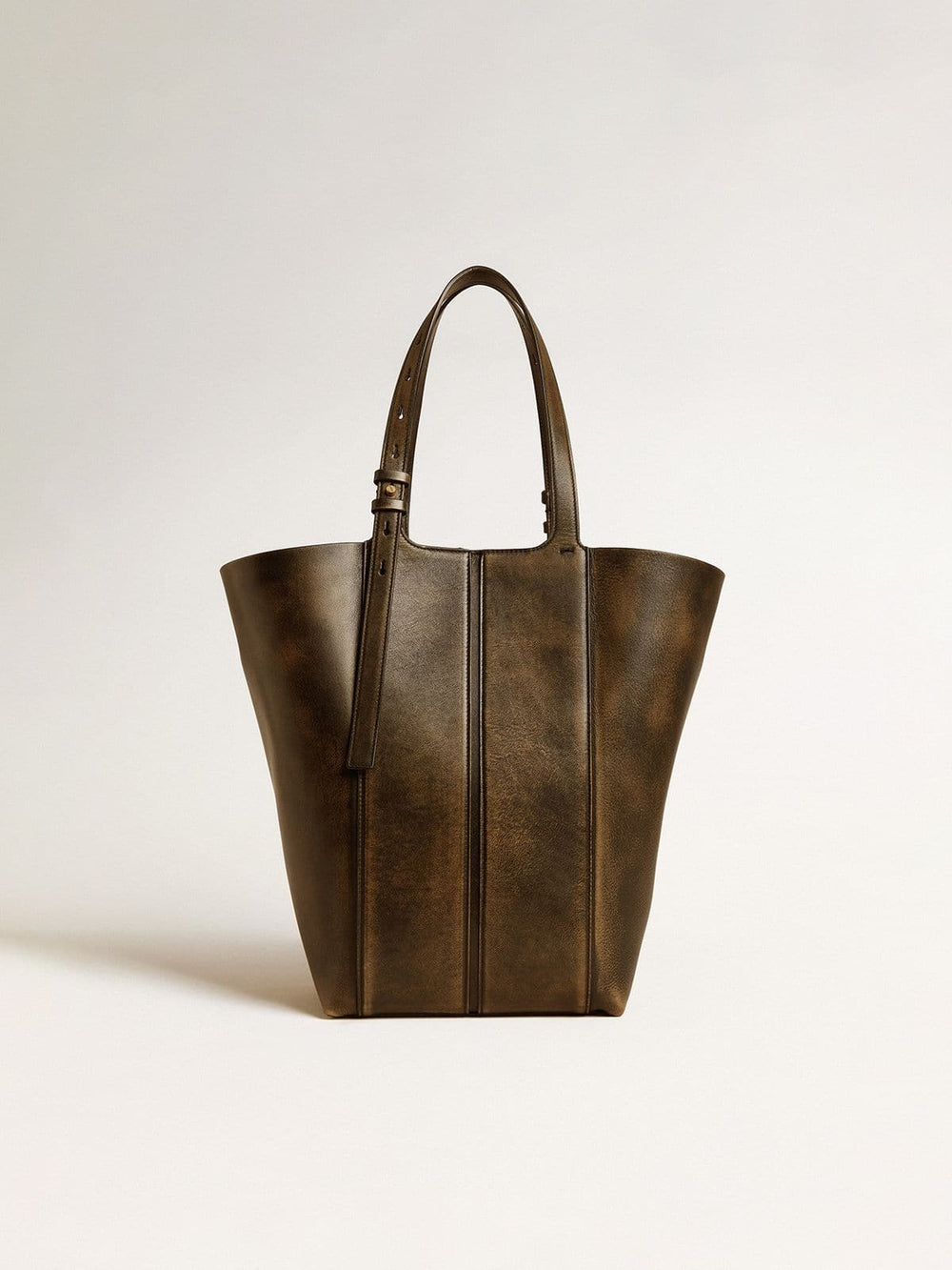 24/7 Bag North South in black distressed leather with adjustable handles