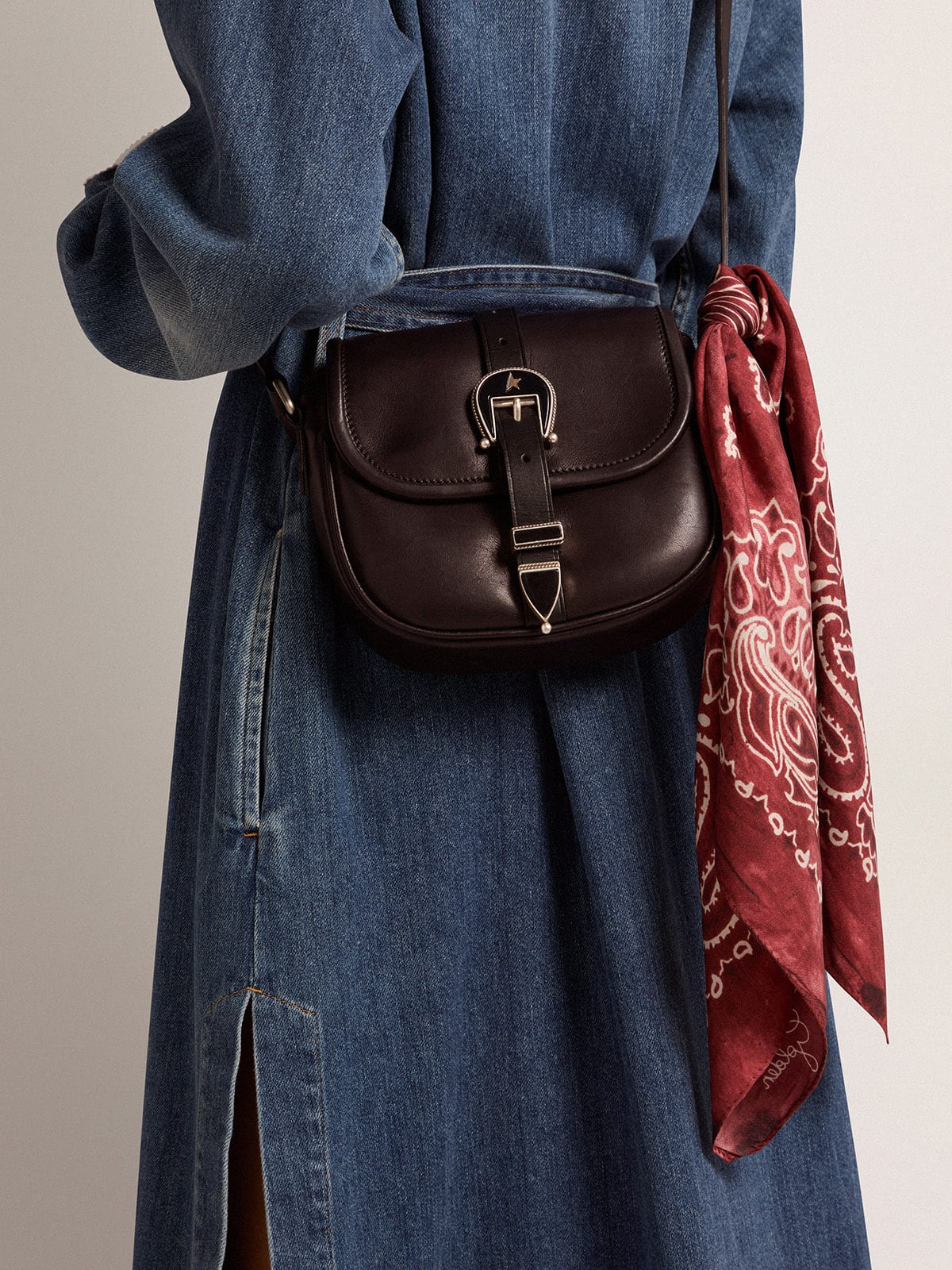 Women’s burgundy scarf | Golden Goose