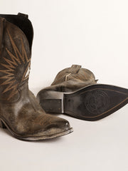 Women’s low Wish Star boots in black leather with silver star