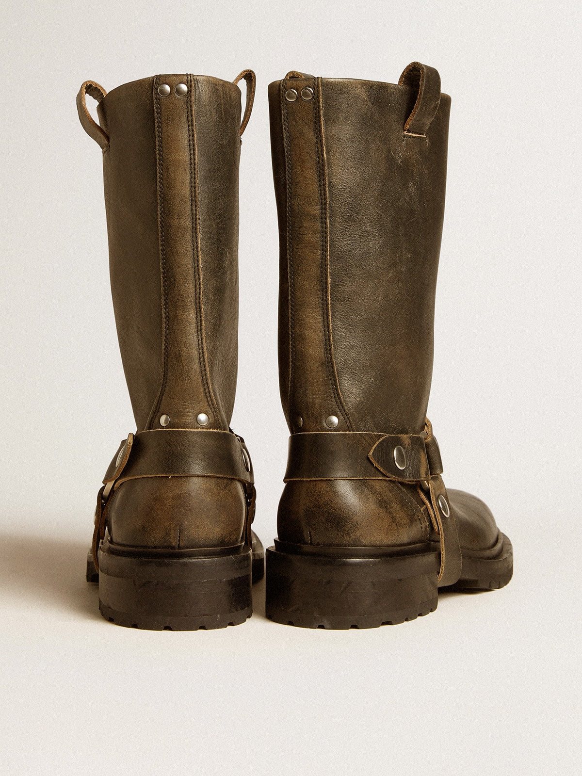 Kurt boots in black leather with silver buckle