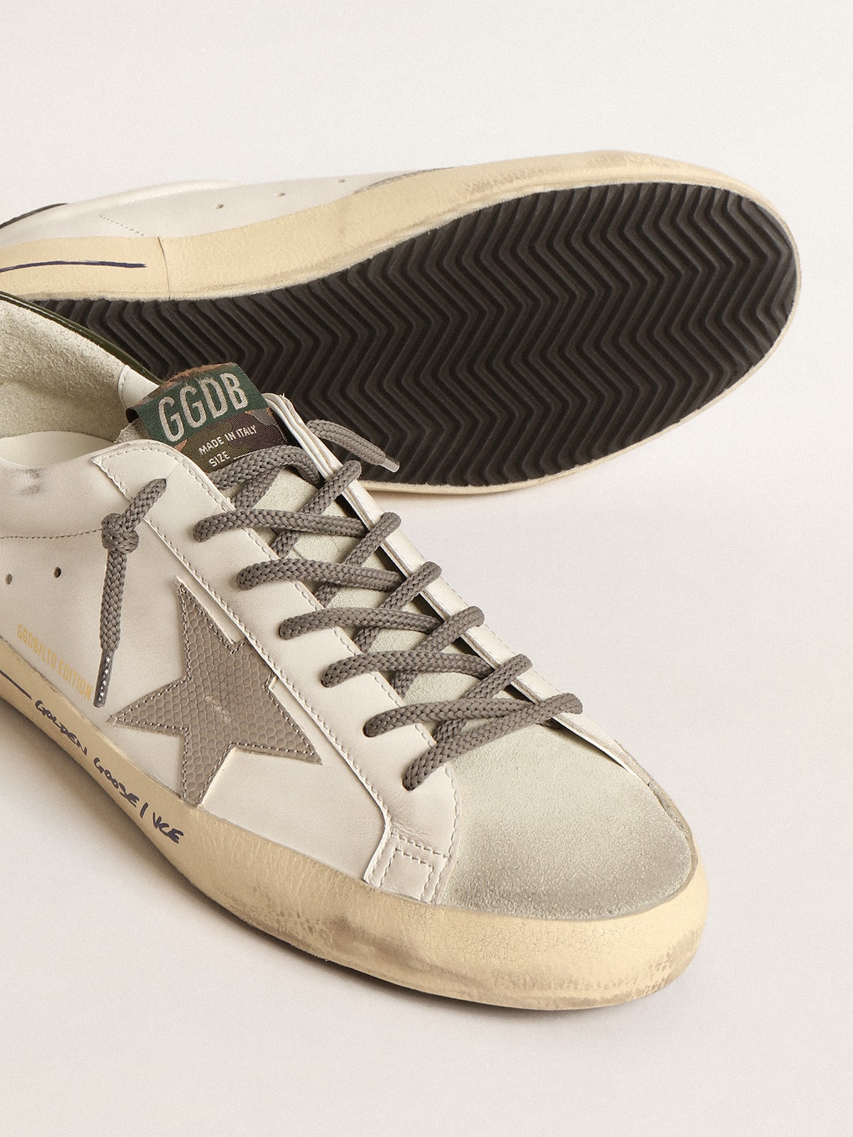 Super-Star  with croc-print star and green heel tab