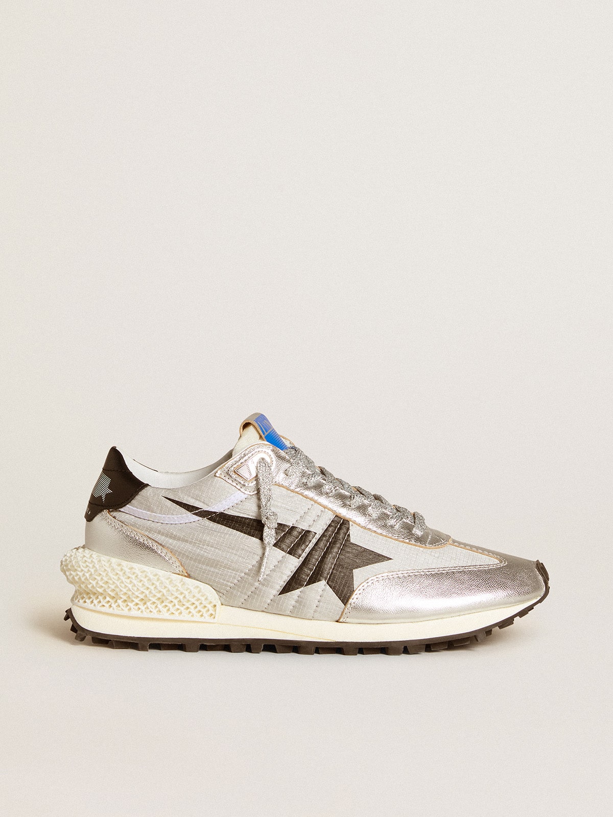Men’s Marathon with silver ripstop nylon upper and black star