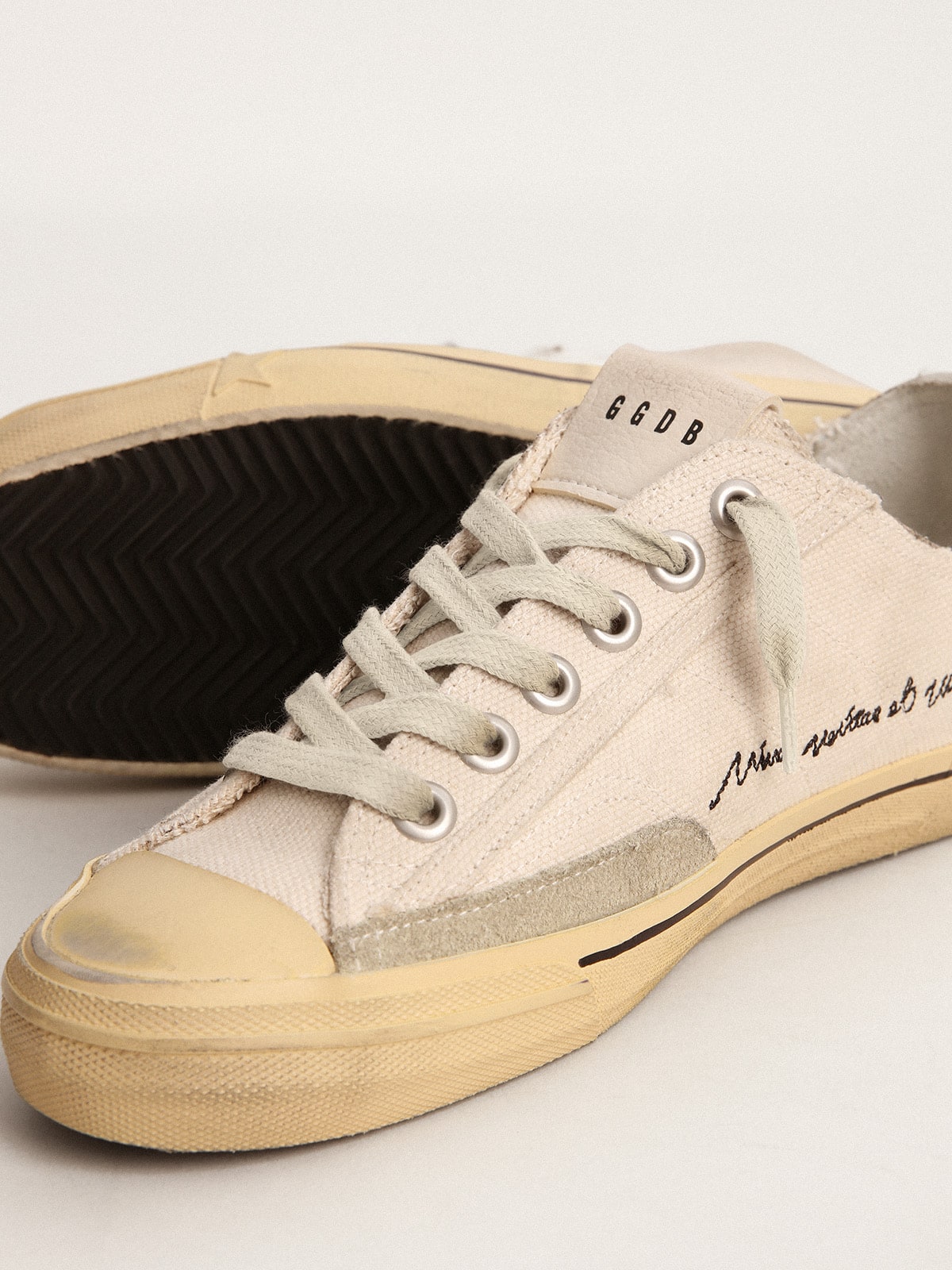 Men's V-Star  with black suede star and embroidered lettering