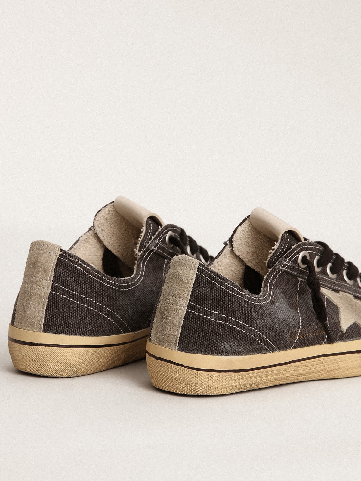 Men's V-Star  in black canvas with ice-gray star and heel