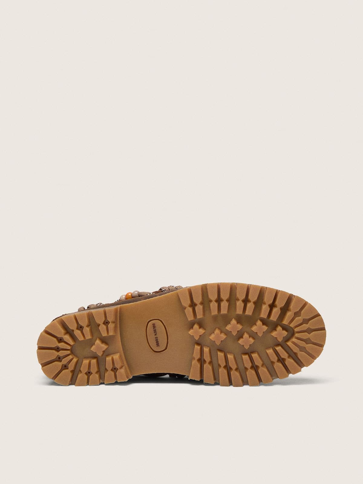Men's Cruise loafers in brown waxed suede with dove gray hiking laces