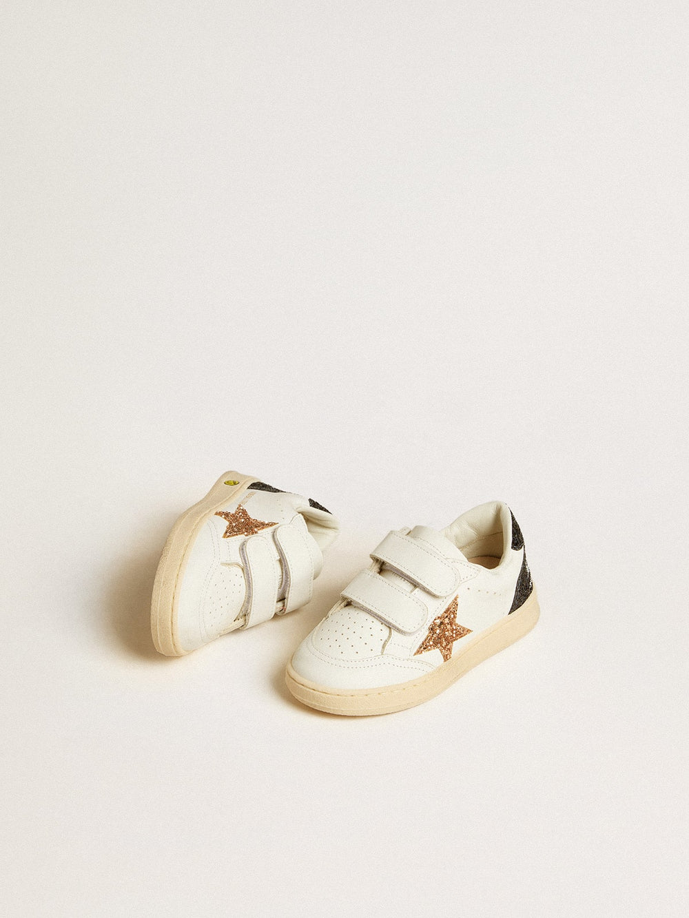 Junior Ball Star in white nappa with glitter star, heel tab and heel