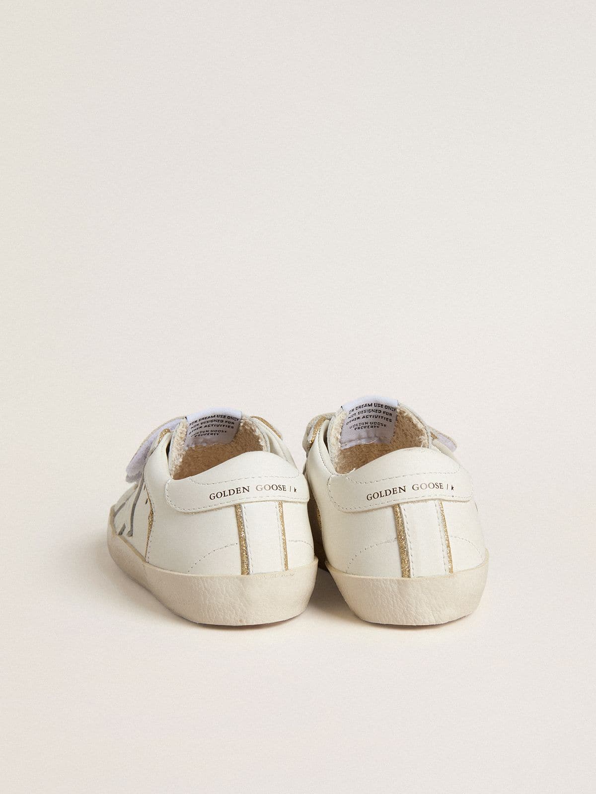 Junior Old School in white leather with gold details