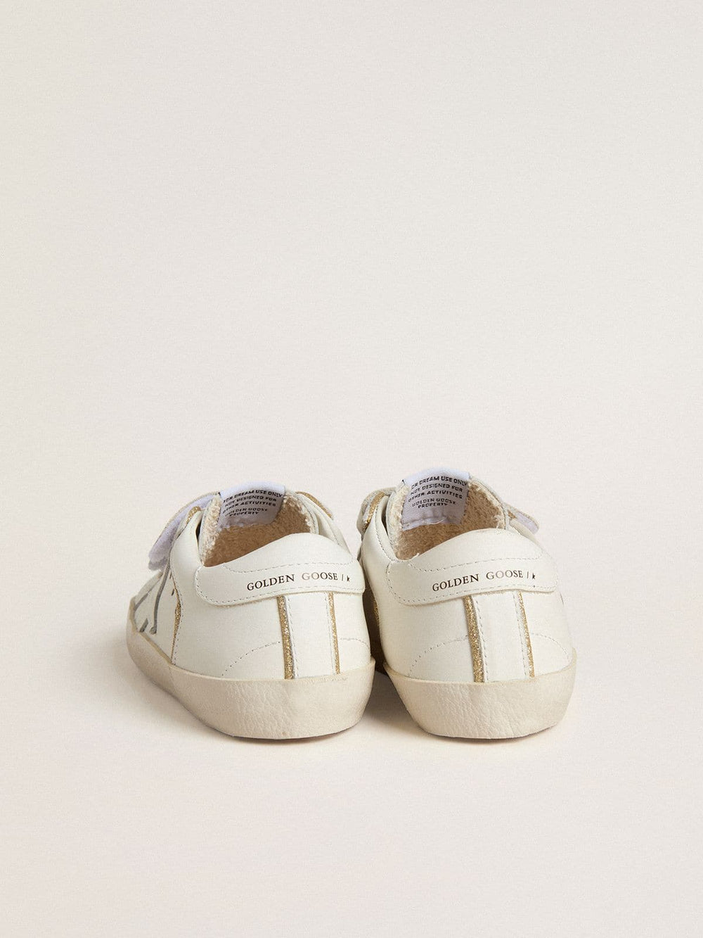 Junior Old School in white leather with gold details