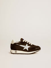 Young Marathon in black nylon with printed star and leather heel tab