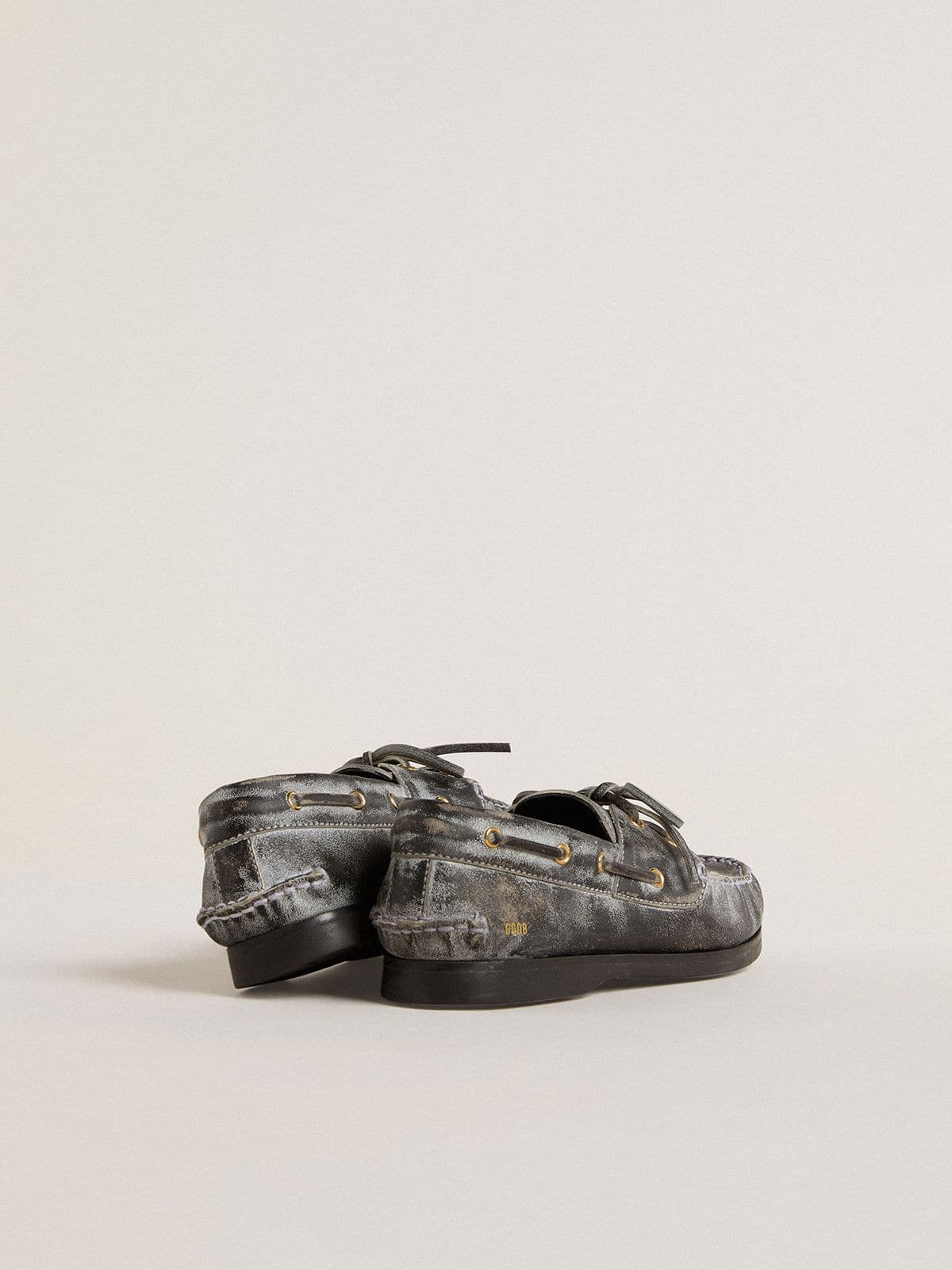 Young Cruise loafer in black distressed leather