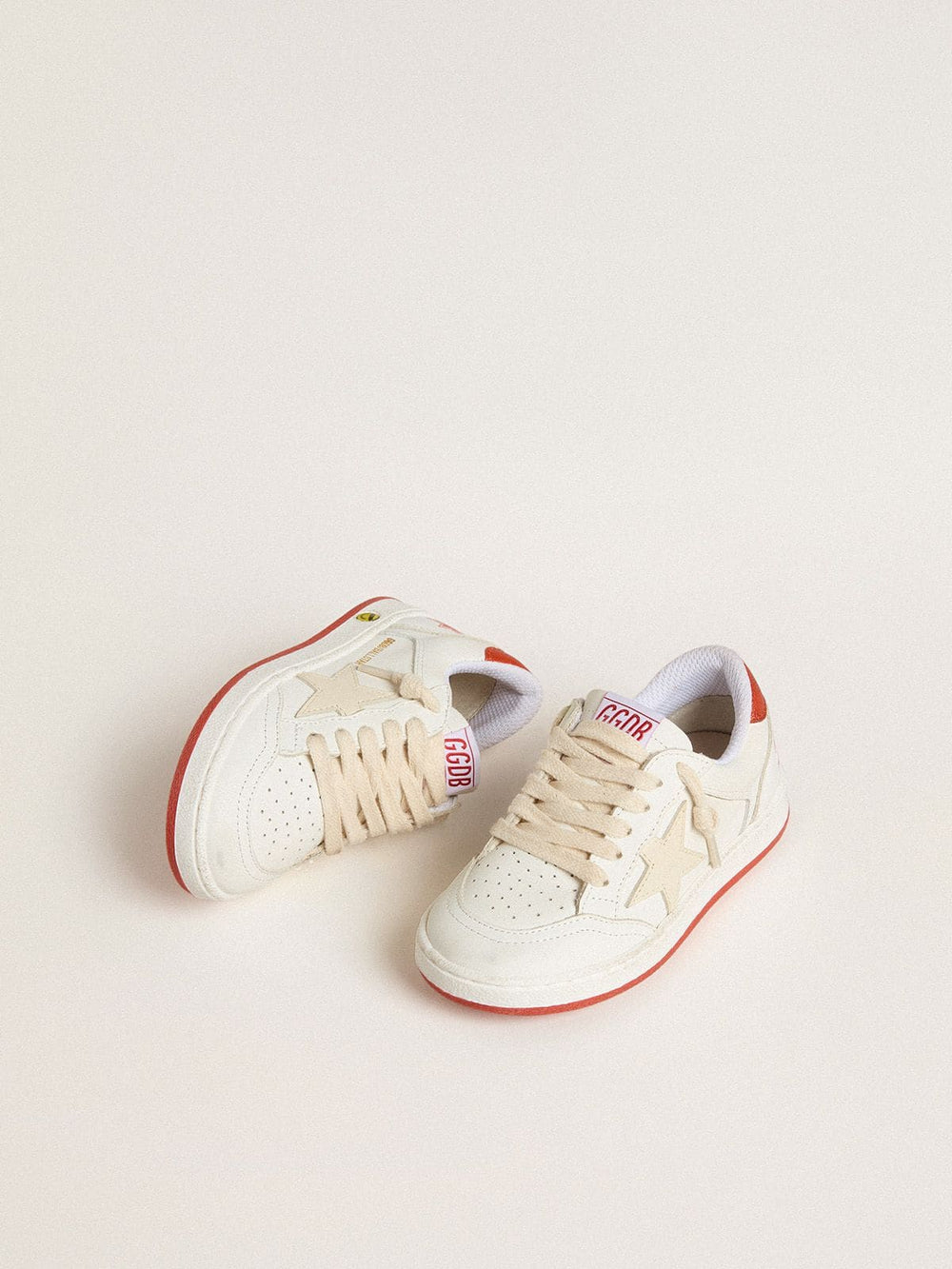 Young Ball Star in leather with cream-colored star and red leather heel tab