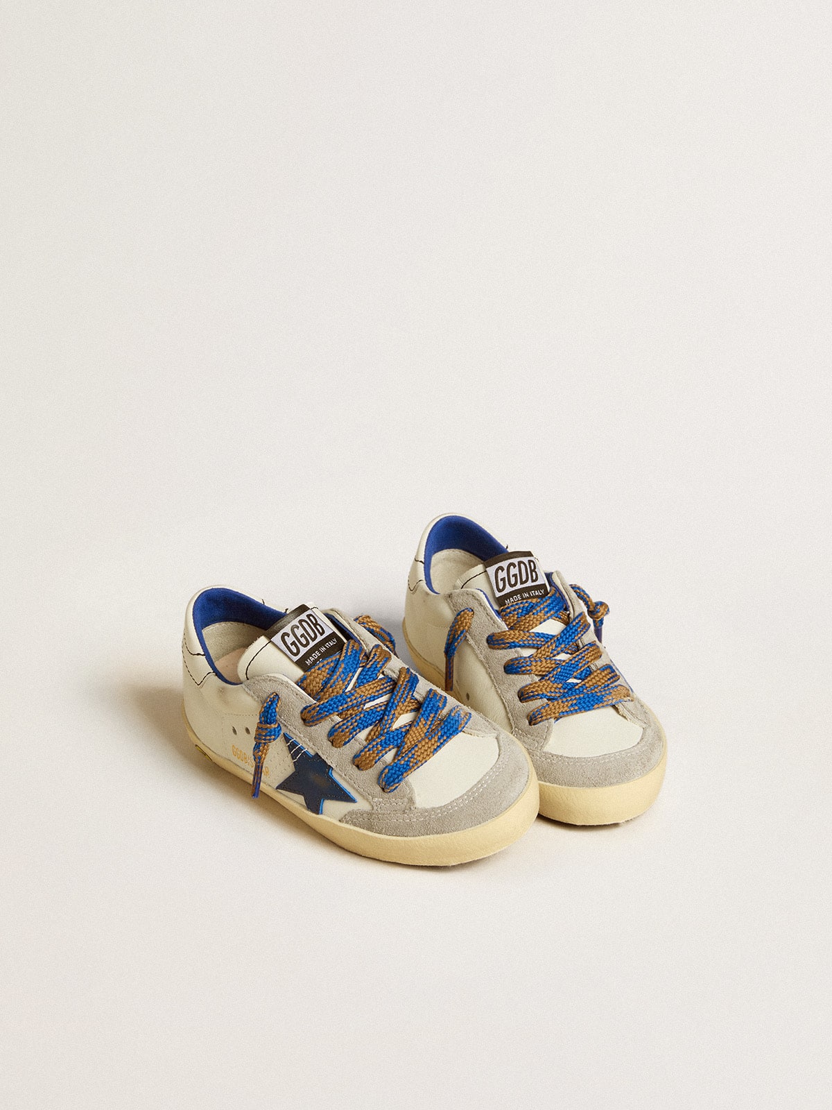 Super-Star Junior with blue leather star and ice-gray suede inserts